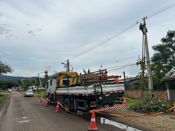 CEEE Equatorial investe mais de R$ 250 mil na renovação da rede elétrica no extremo sul de POA